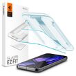 Tempered glass Spigen GLAS.tR EZ Fit εγκατεστημένο στην οθόνη του Google Pixel 9 Pro XL.